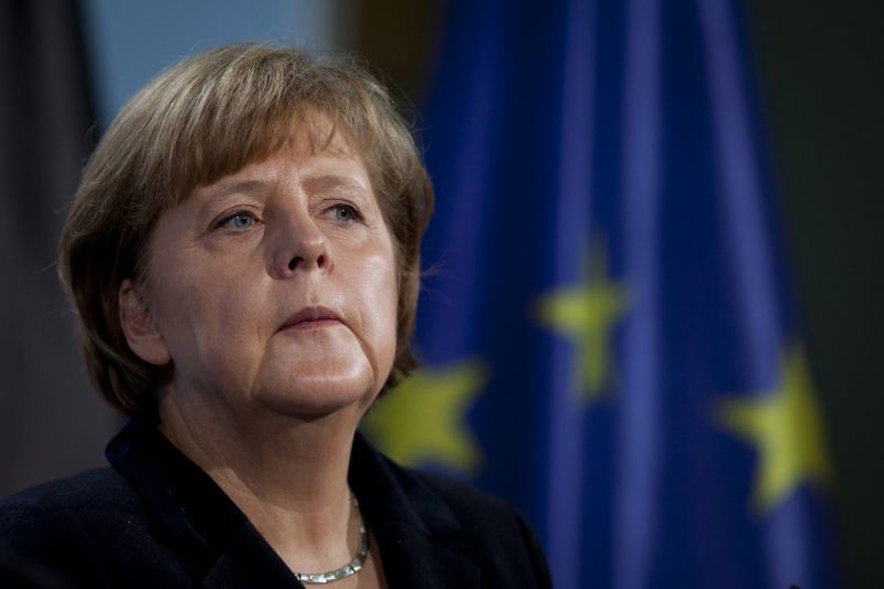 Μέρκελ: Το ελληνικό χρέος πρέπει να μειωθεί στο 110% έως το 2022