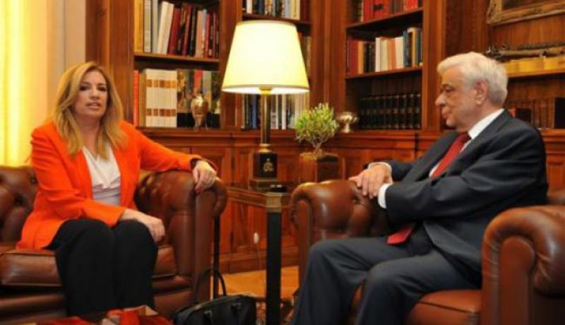 Συνάντηση πολιτικών αρχηγών για το προσφυγικό ζητά η Φώφη