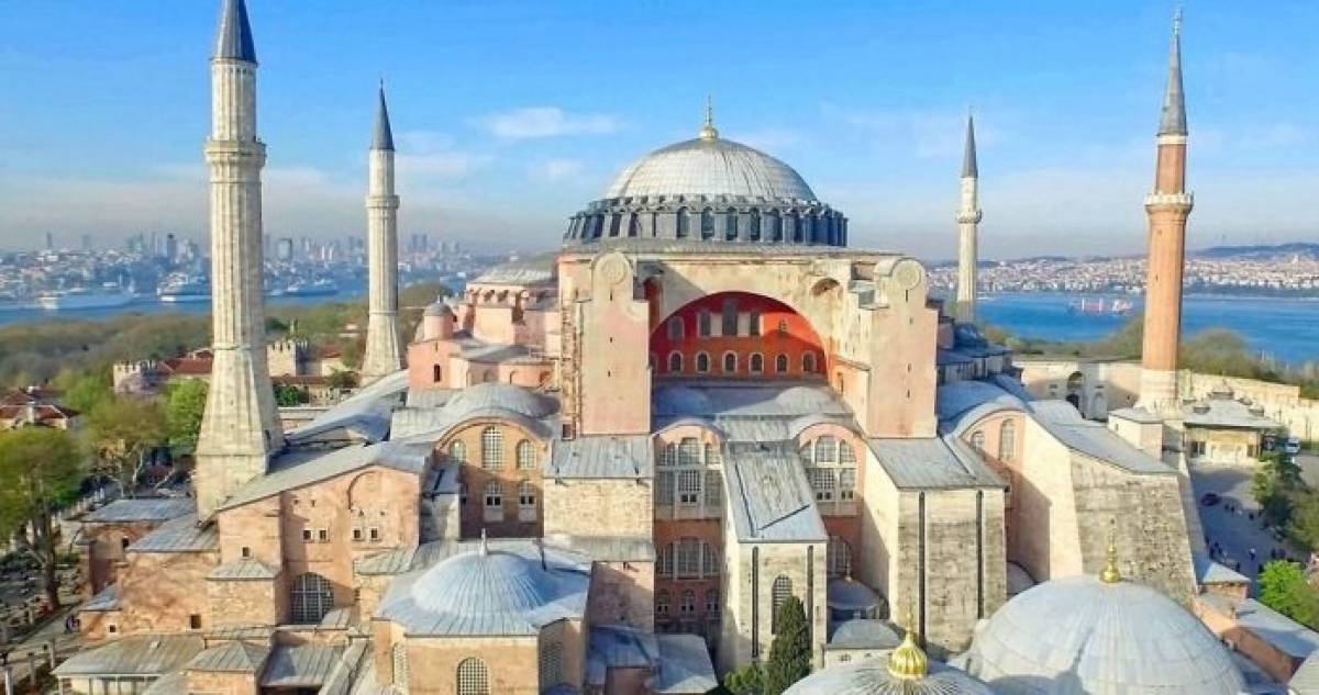 Σενάριο μετατροπής της Αγιάς Σοφιάς σε τέμενος