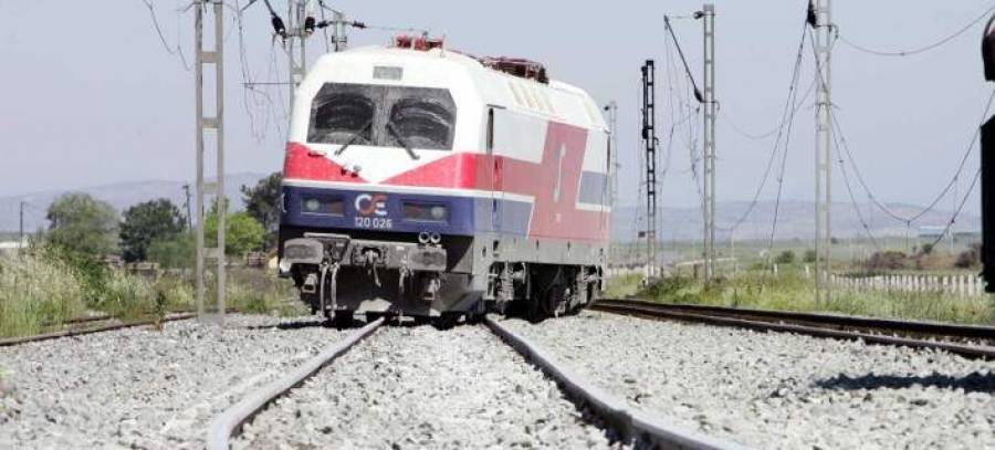 Εκτροχιασμός τρένου στο δρoμολόγιο Θεσσαλονίκη-Λάρισα