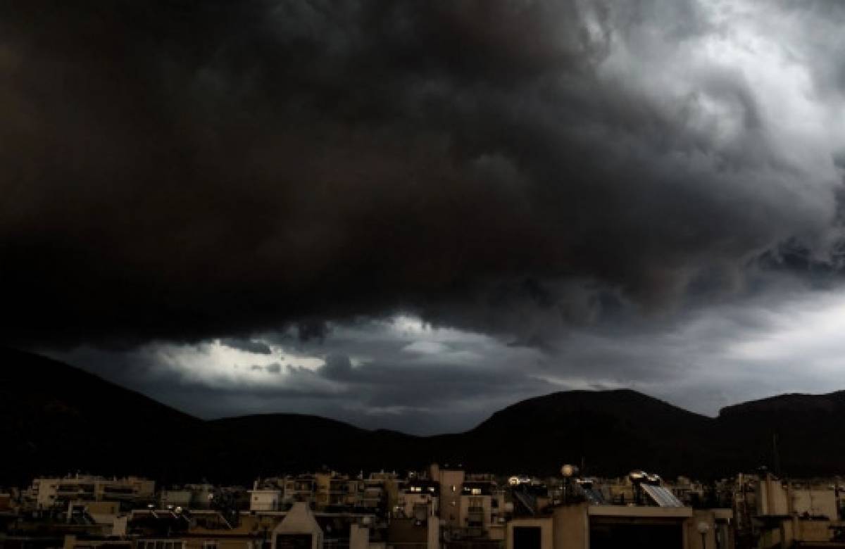 Πλησιάζει απειλητικά η κακοκαιρία «Ετεοκλής»