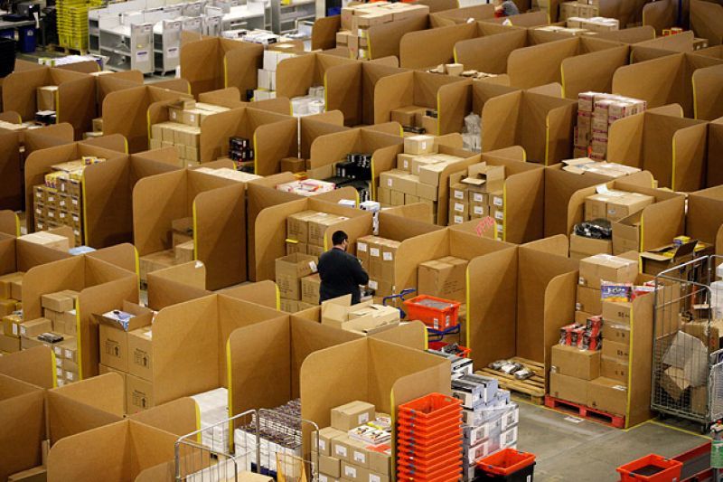 "Φύλλο και φτερό" κάνει το Amazon η Κομισιόν