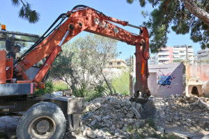 Κατεδάφιση 21 αυθαιρέτων εντός του ρέματος Πικροδάφνης