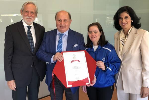 Ο Γιώργος Βελέντζας Επίτιμο Μέλος των Special Olympics Hellas