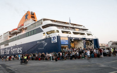 Αύξηση διακίνησης επιβατών και εμπορευμάτων στα λιμάνια το δ&#039; τρίμηνο