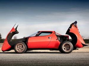 Μια ιστορία για την Lancia Stratos γεμάτη βρετανικό χιούμορ