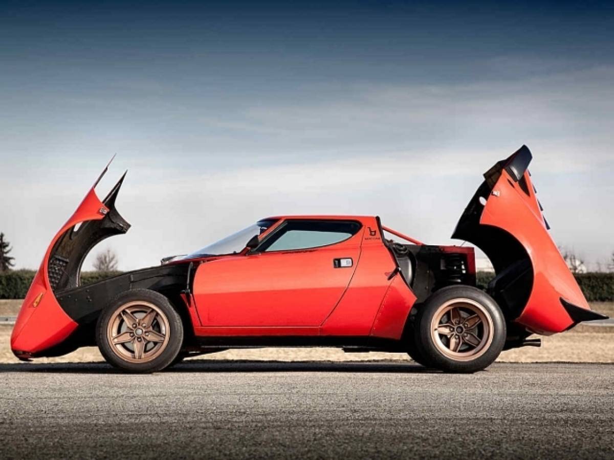 Μια ιστορία για την Lancia Stratos γεμάτη βρετανικό χιούμορ
