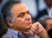 Ύβρεις και προπηλακισμούς δέχτηκε ο Σκουρλέτης στα Εξάρχεια