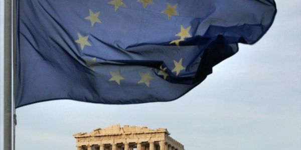 EY: Η Ελλάδα επέστρεψε στις αγορές, ωστόσο, η αύξηση των εξαγωγών παραμένει το κλειδί για την επιστροφή στην ανάπτυξη το ‘15