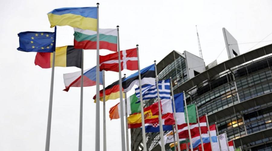 Το Ευρωκοινοβούλιο προκαταβάλλει €3,4 δισ. στους Ουκρανούς πρόσφυγες