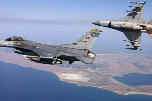 Τουρκικά F-16 πέταξαν πάνω από τους Λειψούς