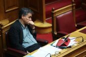 Προϋπολογισμός αντιφάσεων: Ανάπτυξη μέσω… φόρων