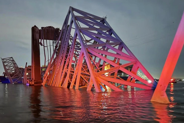 Κατάρρευση γέφυρας: Σε κατάσταση έκτακτης ανάγκης Βαλτιμόρη και Μέριλαντ