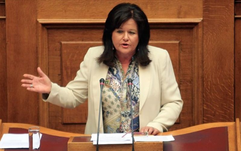 Σύζυγος της Χαράς Καφαντάρη: Θα εργάζομαι αμισθί