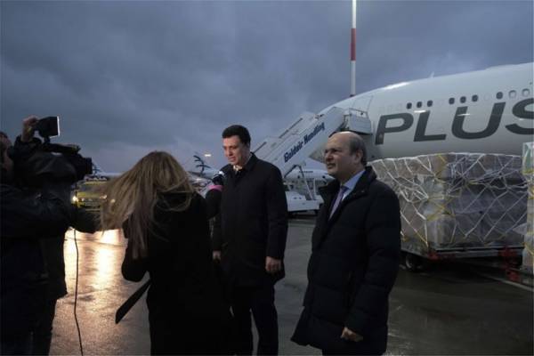 ΔΕΗ: Δωρεά 5 εκατ. ευρώ για μάσκες και ειδικές στολές