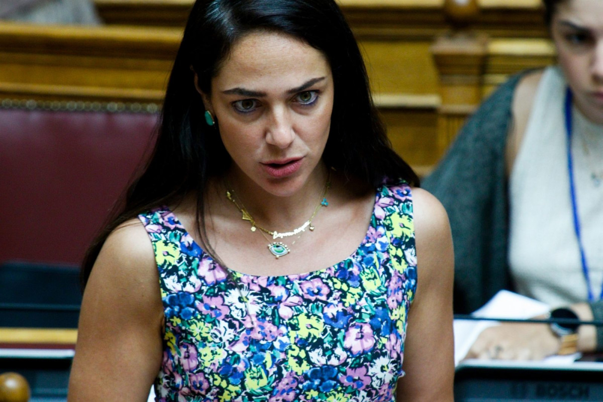 Μιχαηλίδου: Στηρίζουμε τα δικαιώματα των ανασφάλιστων υπερηλίκων ομογενών της Αλβανίας