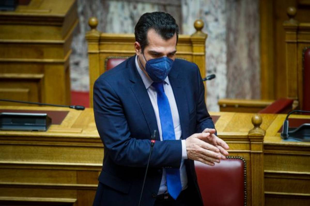 Πλεύρης: Εκτός ΕΣΥ οι ανεμβολίαστοι υγειονομικοί, όσο διαρκεί η πανδημία