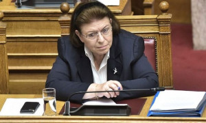 Απάντηση Μενδώνη για την ακύρωση διαγωνισμού τοποθέτησης αναβατορίου στη Μονεμβασιά