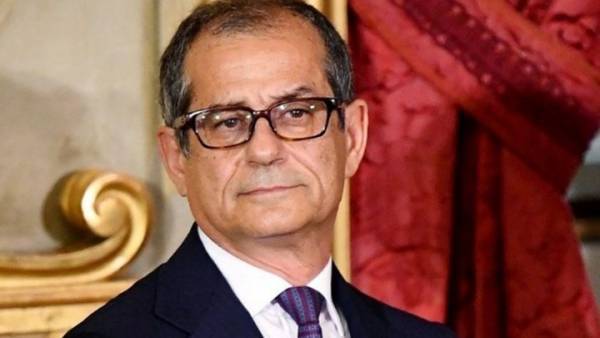 Τρία: Αχρείαστα τα έκτακτα μέτρα για τις καταθέσεις