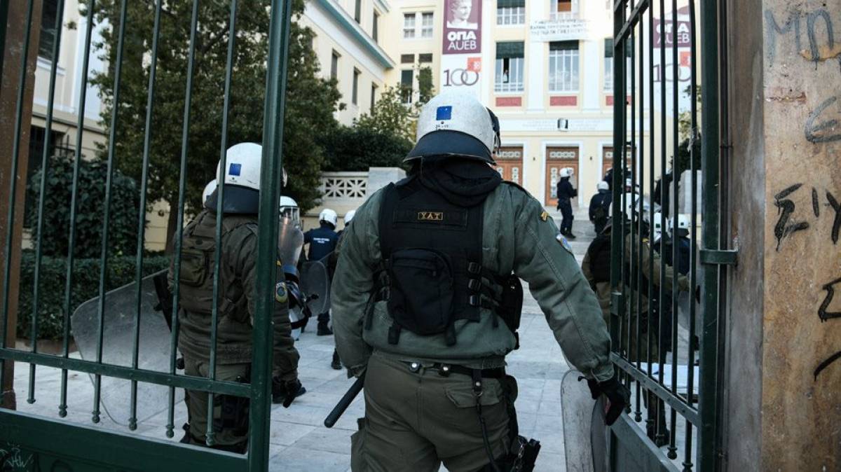 Ξεκίνησε η εκπαίδευση των 400 ειδικών φρουρών στα πανεπιστήμια