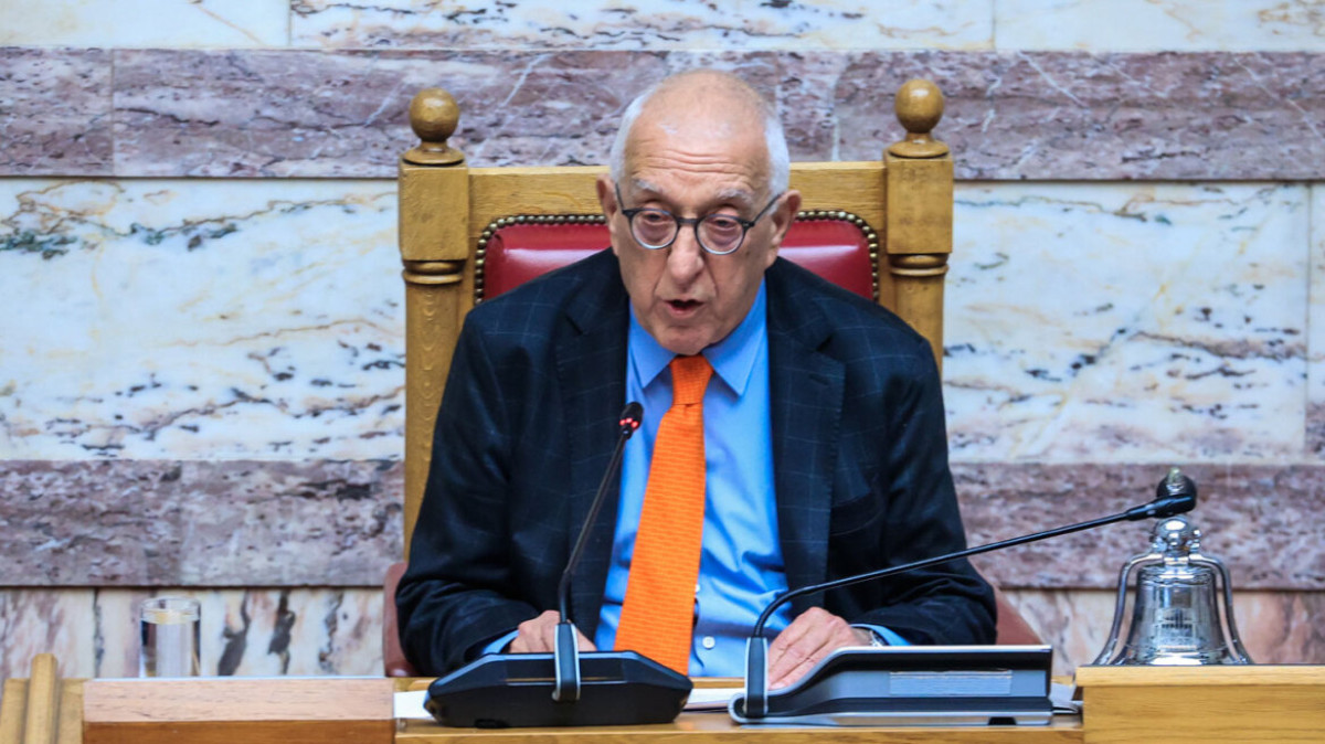 Κακλαμάνης: Δύο ευρώ στα χίλια για το Κοινοβούλιο - Ο προϋπολογισμός της Βουλής εγκρίθηκε με συναίνεση