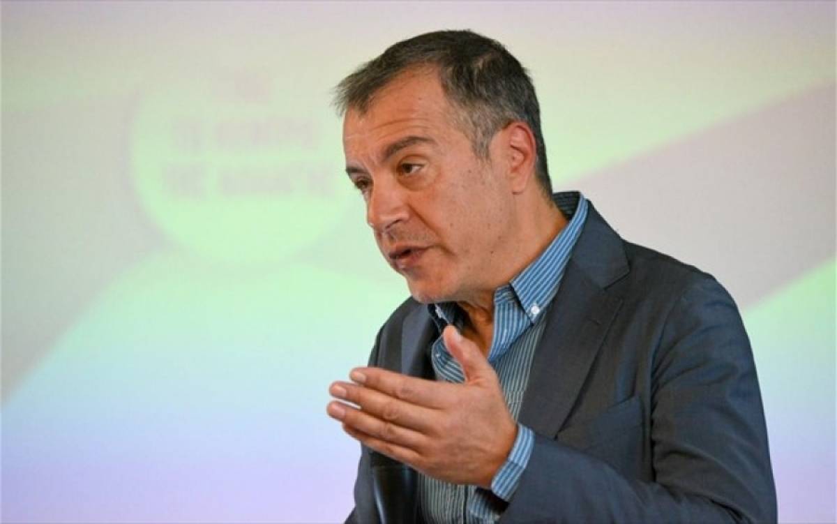 Θεοδωράκης: Πρέπει να διώξουμε τα κακά δαιμόνια της χώρας