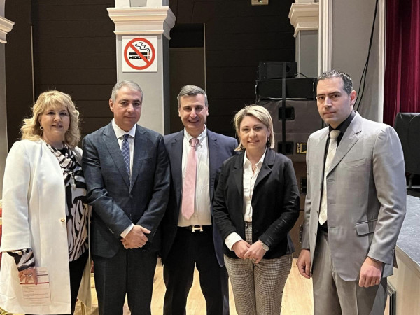 Το 80–90% των καρκίνων του πνεύμονα σχετίζονται με χρήση καπνού