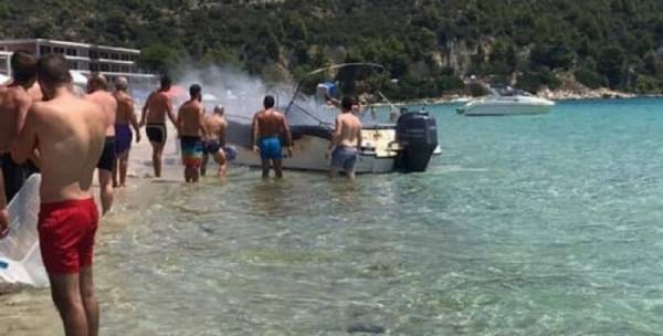 Έκρηξη σκάφους στη Χαλκιδική: Ελαφρά τραυματισμένες νοσηλεύονται μητέρα και κόρη