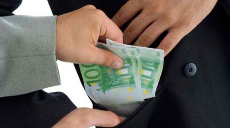 Εκτεταμένη η διαφθορά στην Ελλάδα σύμφωνα με τις επιχειρήσεις