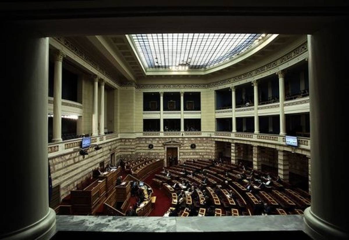 Τροπολογία για τα προσόντα του διοικητή της ΕΥΠ