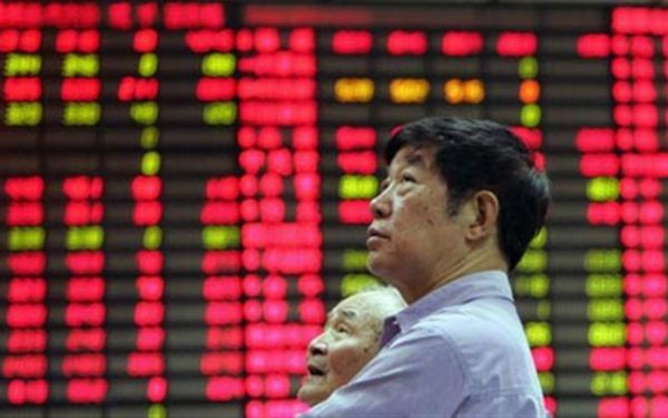 CNBC: Ο χειρότερος μήνας της 8ετίας για τα κινεζικά χρηματιστήρια