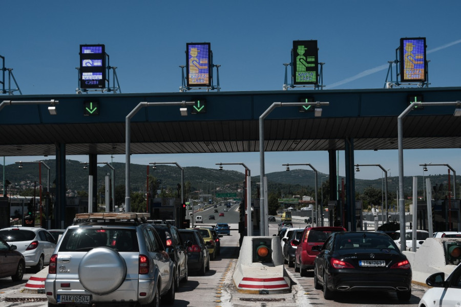 Πασχαλινή έξοδος: 70% πληρότητα στα πλοία–Έκτακτα δρομολόγια ΚΤΕΛ-Μέτρα της Τροχαίας