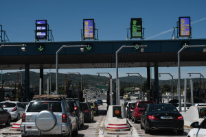Πασχαλινή έξοδος: 70% πληρότητα στα πλοία–Έκτακτα δρομολόγια ΚΤΕΛ-Μέτρα της Τροχαίας
