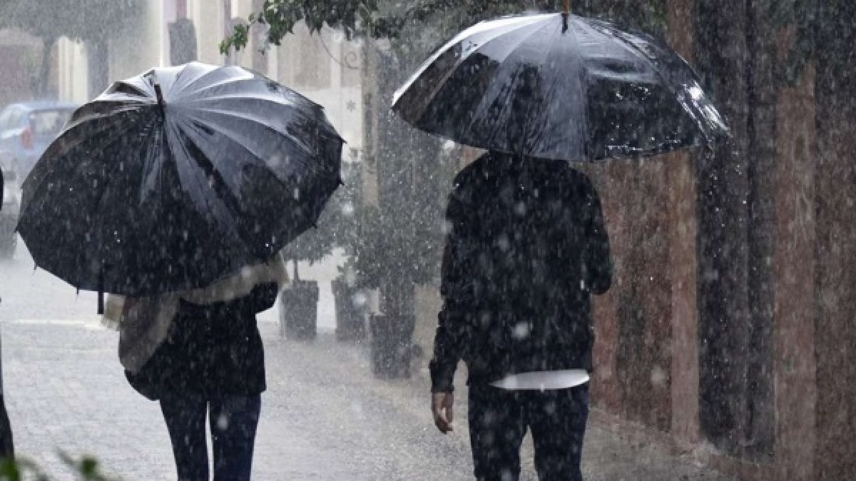 Έρχονται βροχές και καταιγίδες- Πού θα «χτυπήσει» η κακοκαιρία