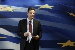 Σκυλακάκης: Απρόσμενα χαμηλός ο ρυθμός μείωσης των εσόδων