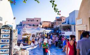 ΤτΕ: Στο 58,6% του 2019 οι ταξιδιωτικές εισπράξεις το 2021