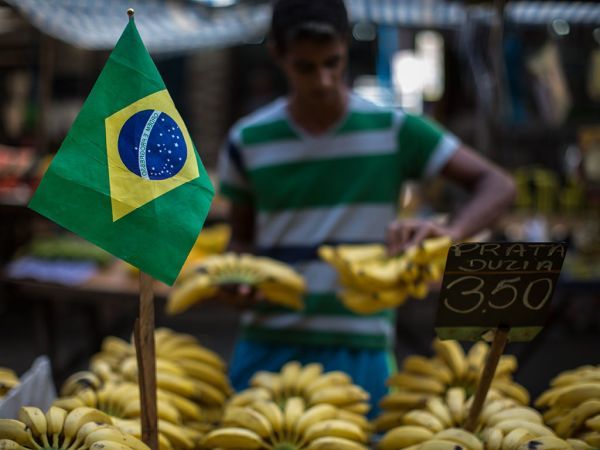 Βραζιλία: Η κατανάλωση έδωσε απρόσμενη ώθηση στην ανάκαμψη
