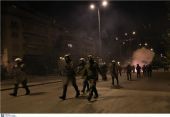 Ένταση και επεισόδια στην πορεία του Πολυτεχνείου
