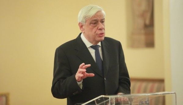 Παυλόπουλος στο Διεθνές Οικονομικό Φόρουμ: Ασφυξία από την πολιτική λιτότητας
