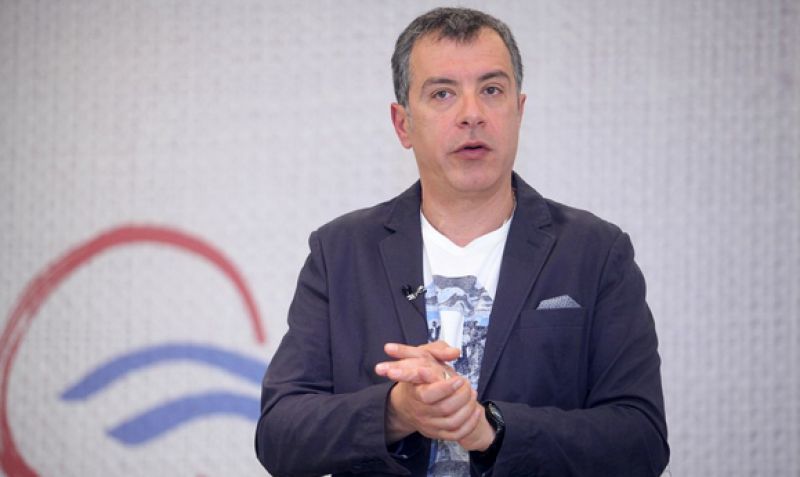 Στ. Θεοδωράκης: Να μην γίνει πλιάτσικο στις καταθέσεις