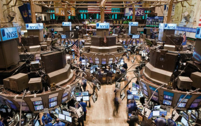 Πέφτουν οι ρυθμοί της Wall Street στο φινάλε του 2023
