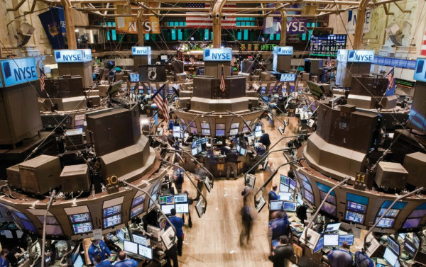 Πέφτουν οι ρυθμοί της Wall Street στο φινάλε του 2023