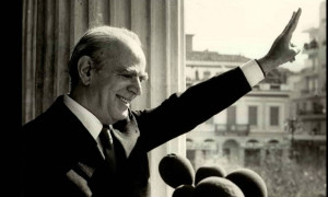 ΝΔ: Εθνική παρακαταθήκη η προσωπικότητα και το έργο του Κ.Καραμανλή