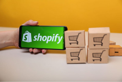 Shopify: Προς απολύσεις 1000 υπαλλήλων- Τι αναφέρει ο CEO