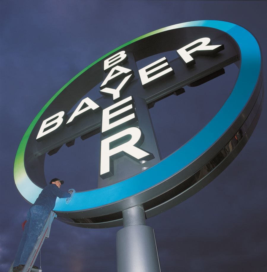 Η Bayer αναμένει ανάπτυξη και επιταχύνει τον μετασχηματισμό της