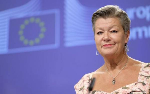 Μετανάστες με Covid μεταφέρθηκαν στην ηπειρωτική Ελλάδα με ευρωπαϊκά κονδύλια