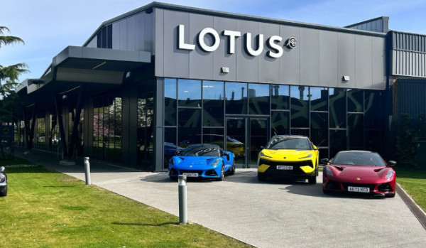 Lotus: Σχέδιο περικοπής έως 550 θέσεων εργασίας στο πλαίσιο αναδιάρθρωσης