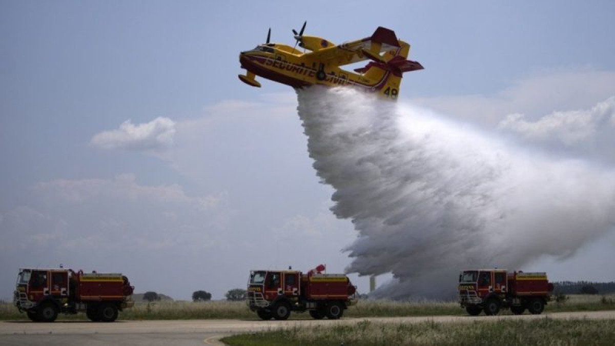 Ενισχύεται ο ευρωπαϊκός στόλος πυρόσβεσης με 12 αεροσκάφη και 5 ελικόπτερα