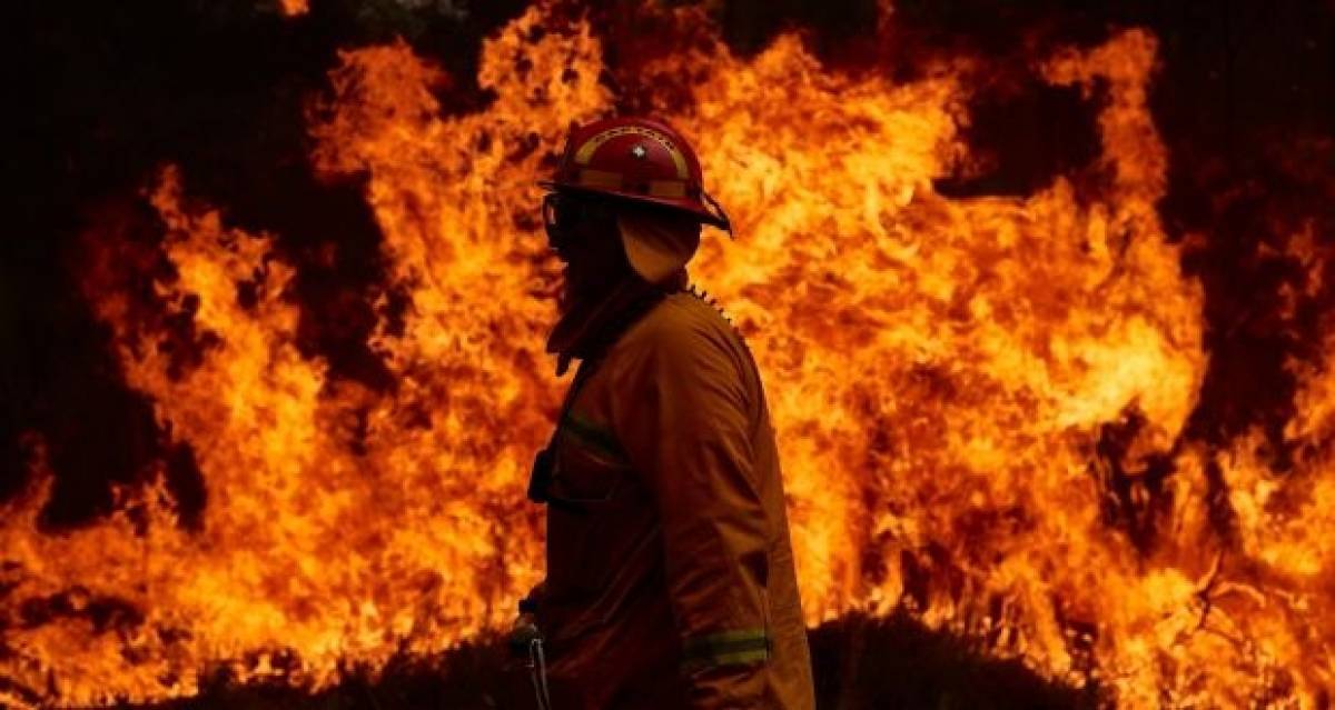 Αυστραλία: Οι πυρκαγιές απειλούν τα αποθέματα νερού στο Σίδνεϊ