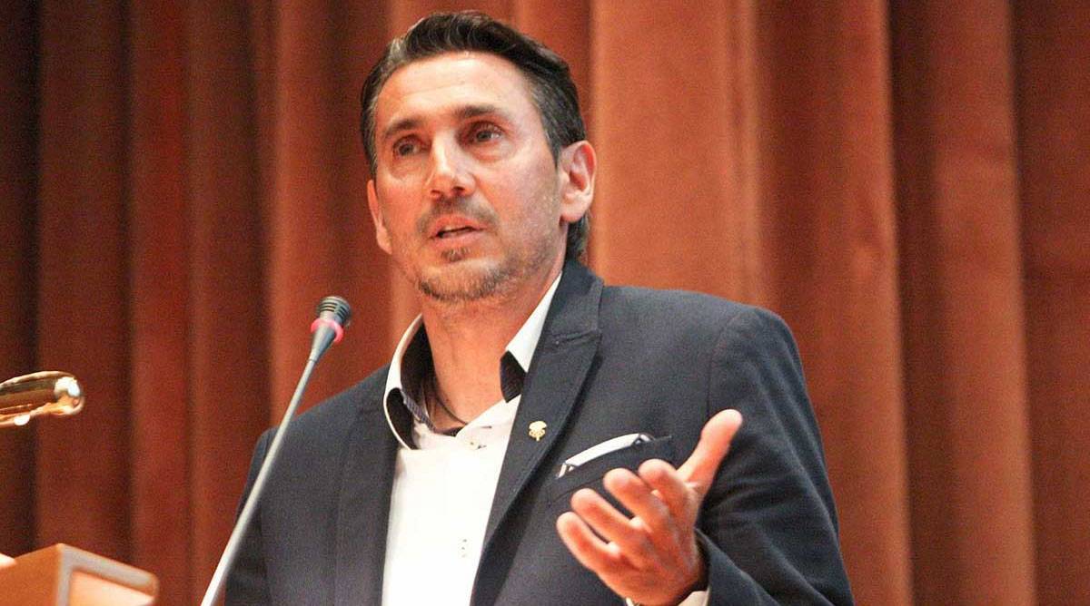 Κακλαμανάκης: Πάντα μιλούσαμε, τώρα μας ακούτε